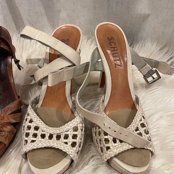 2 Bundle SCHUTZ Heels Size 6B - Picture 4 of 9